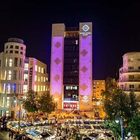 Herbert Samuel Baitulmaqdis Luaran gambar The building at night