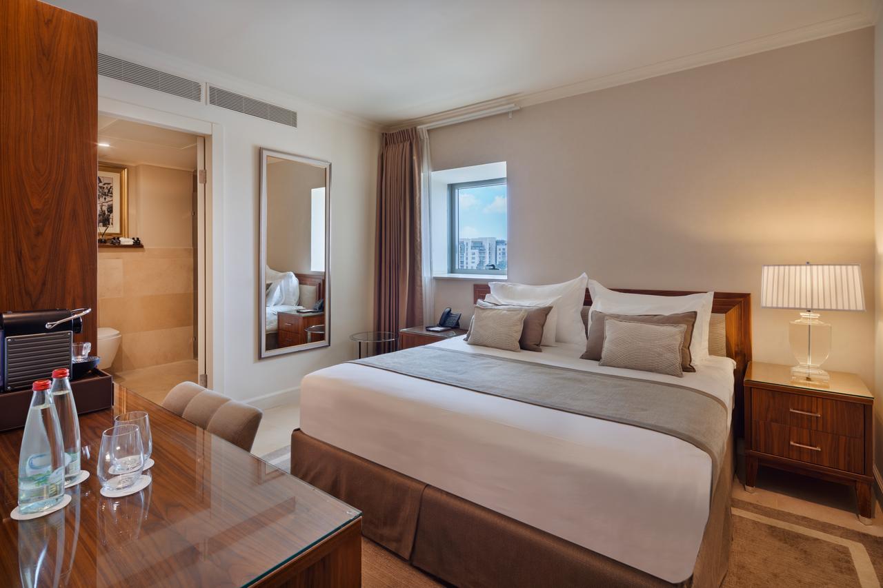 Herbert Samuel Baitulmaqdis Luaran gambar A bedroom at the Waldorf Astoria Jerusalem
