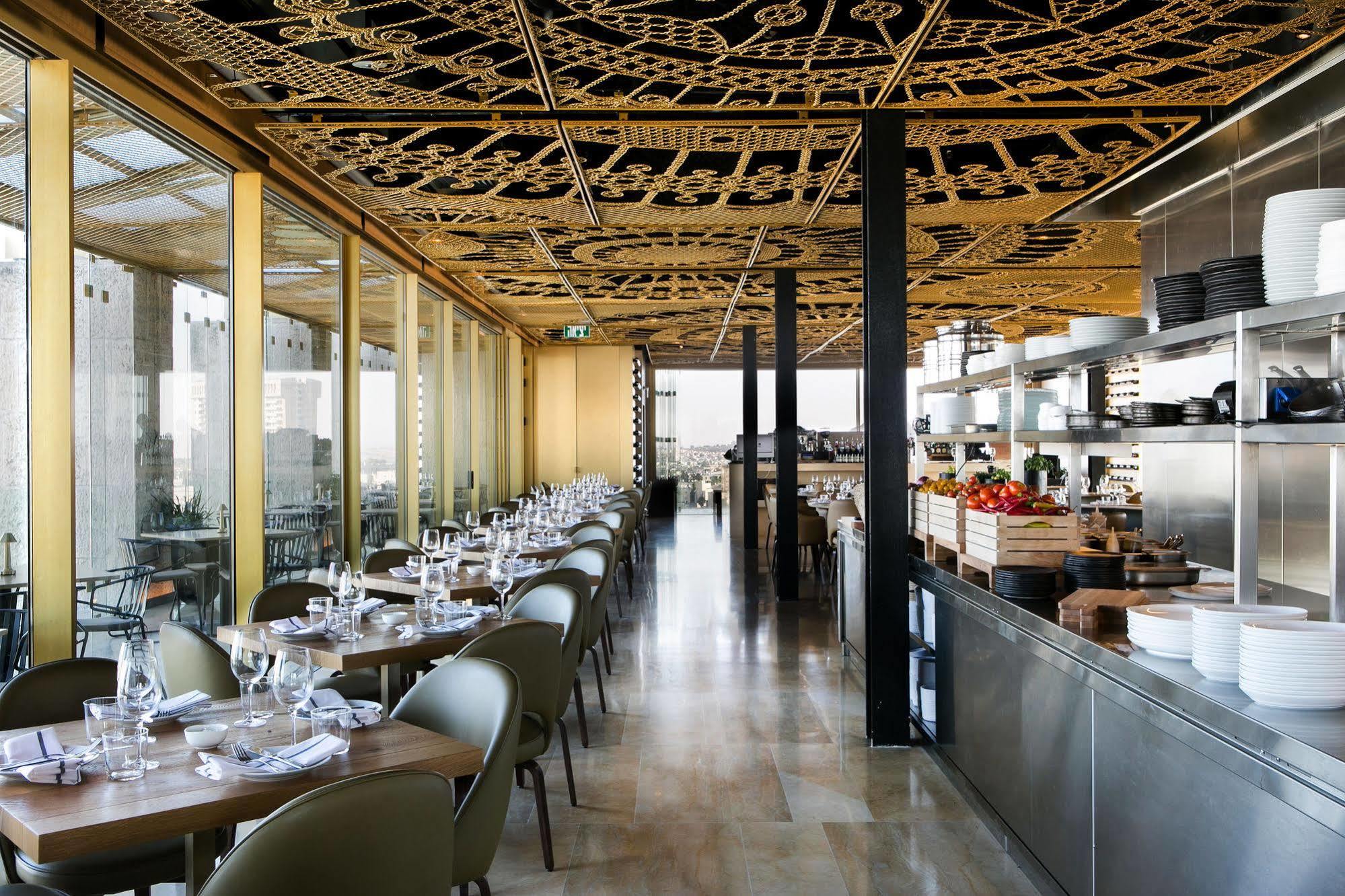 Herbert Samuel Baitulmaqdis Luaran gambar Restaurant L'Atelier de Joël Robuchon, Paris